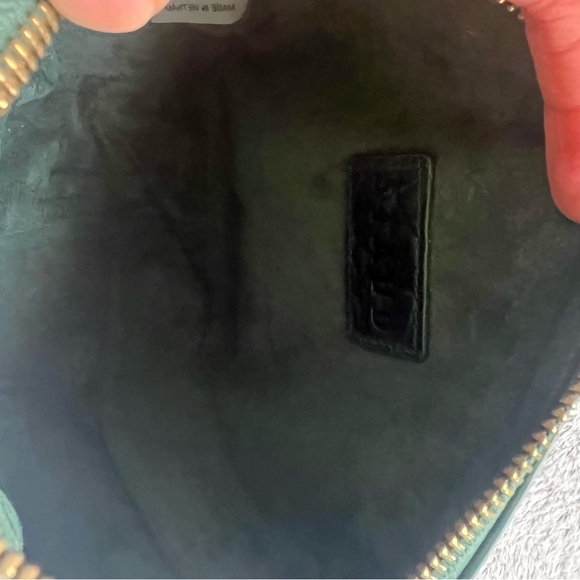 STAUD croc dark green Frida Bag - Picture 7 of 10